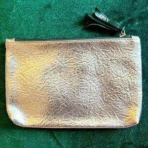 Ipsy Metallic Silver Makeup Zip Pouch